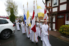 1. Heilige Kommunion in St. Crescentius (Foto: Karl-Franz Thiede)